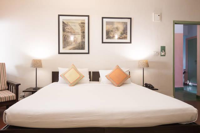 G 49 Bed & Breakfast Új-Delhi Kültér fotó