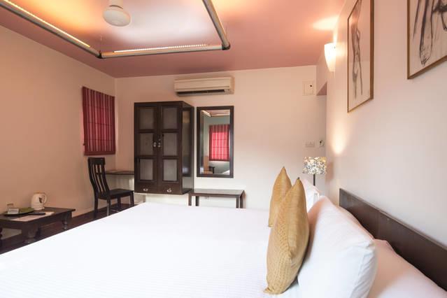 G 49 Bed & Breakfast Új-Delhi Kültér fotó