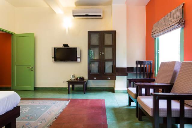 G 49 Bed & Breakfast Új-Delhi Kültér fotó