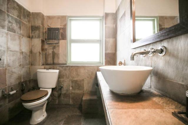 G 49 Bed & Breakfast Új-Delhi Kültér fotó