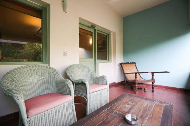 G 49 Bed & Breakfast Új-Delhi Kültér fotó