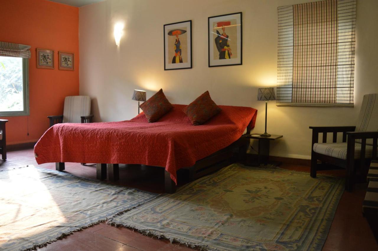 G 49 Bed & Breakfast Új-Delhi Kültér fotó