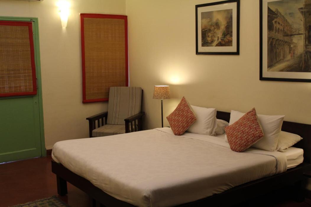 G 49 Bed & Breakfast Új-Delhi Kültér fotó