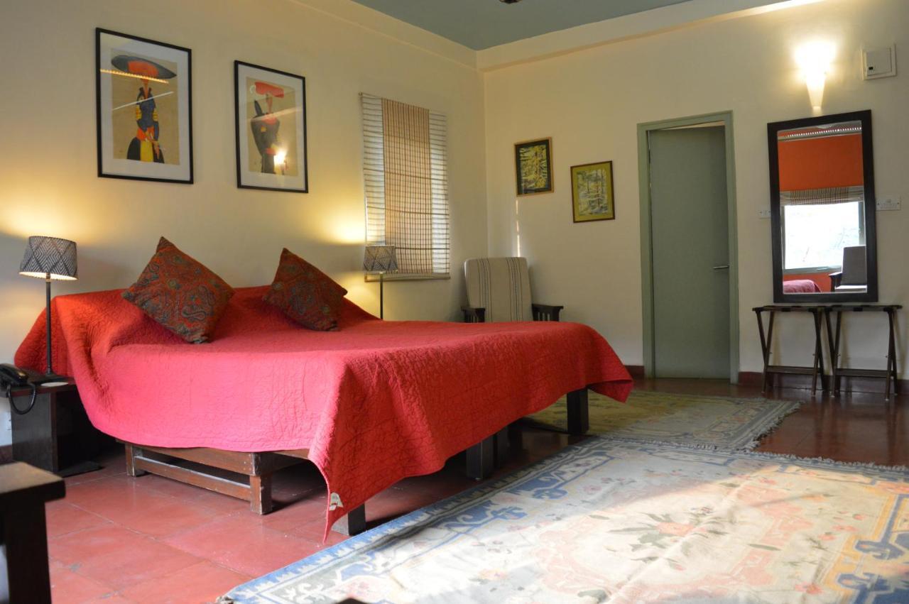 G 49 Bed & Breakfast Új-Delhi Kültér fotó